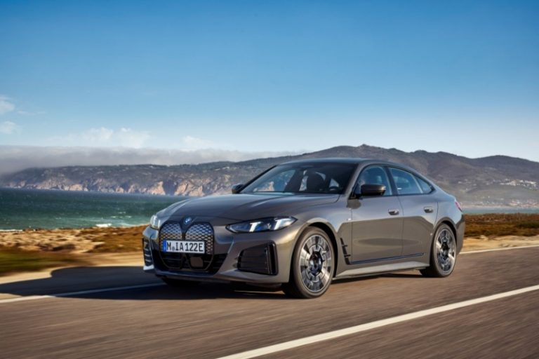 مدل جدید BMW i4 معرفی شد؛ قدرت بیشتر، دامنه حرکتی کمتر