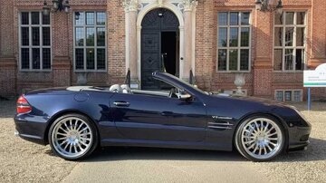 مرسدس بنز کمیاب / یکی از ۳ رودستر کارلسون فروخته می‌شود