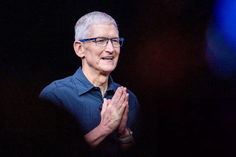 ادای احترام تیم کوک به بیل اتکینسون؛ مهندسی که ردپایش همچنان در اپل دیده می‌شود