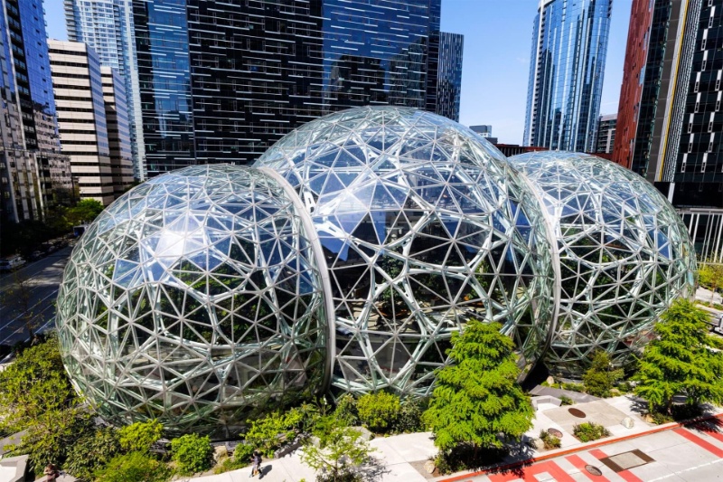 بازدید از بهشت سبز سیاتل؛ دفتر مرکزی آمازون با ۴۰,۰۰۰ گیاه زنده