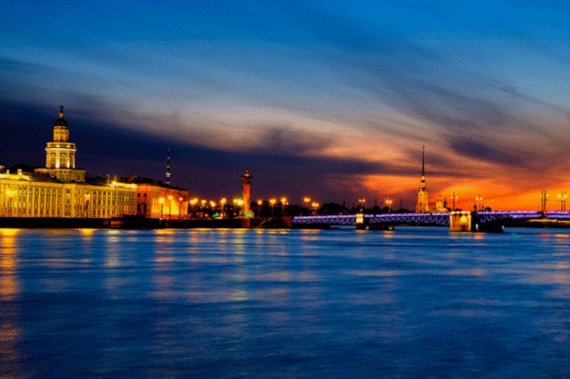 شب‌هایی روشن‌تر از رویا | تجربه‌ی شب‌های سفید در سن‌پترزبورگ با تورهای ویژه طاهاگشت