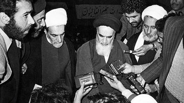 فناوری‌هایی که پیام امام خمینی را رساندند