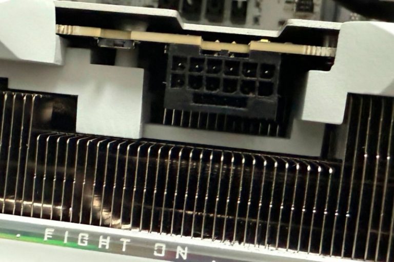 مدل ویژه RTX 5090 هم قربانی مشکل ذوب‌شدن کانکتور شد