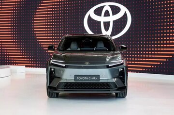 نظر عجیب رییس تویوتا : خودروی برقی آلاینده‌تر از خودروی هیبریدی است