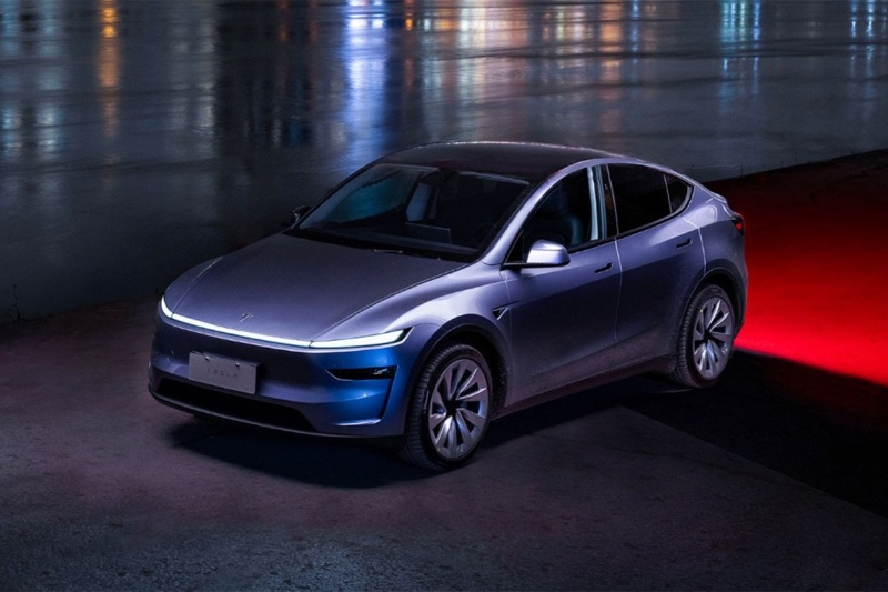 ویدیو: آیا این تاکسی رباتیک ایلان ماسک است؟