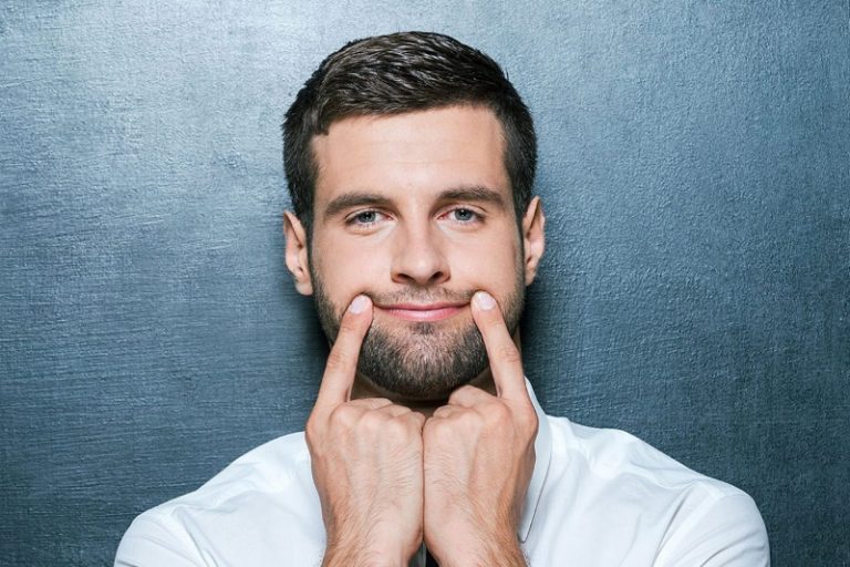 کالبدشناسی لبخند: چگونه خنده واقعی را از ساختگی تشخیص دهیم؟