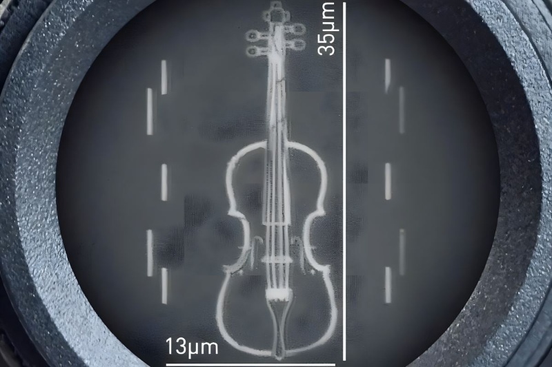 کوچکترین ویولن دنیا ساخته شد؛ شاهکاری در قلمرو نانومتر