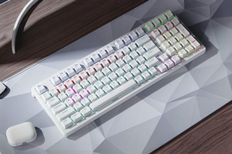 کیبورد مکانیکی جدید لنوو نورپردازی RGB و طراحی جذاب دارد