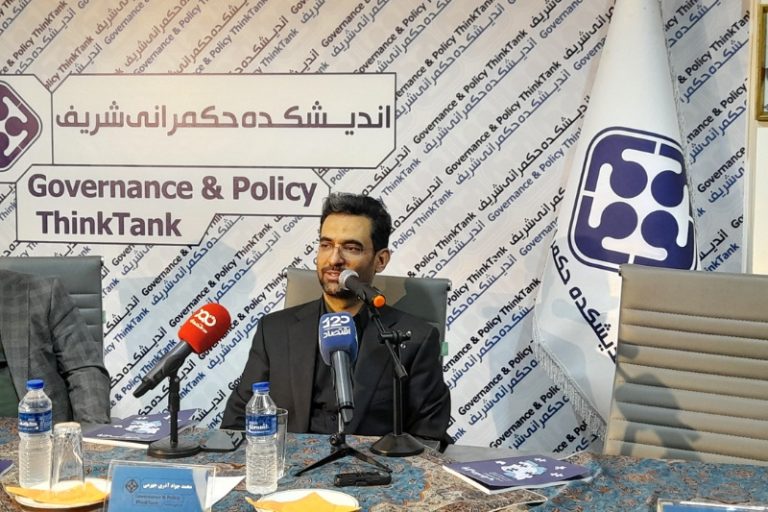 آذریجهرمی: نشت اطلاعات سرداران نظامی نتیجه اقدامات بانک مرکزی بود