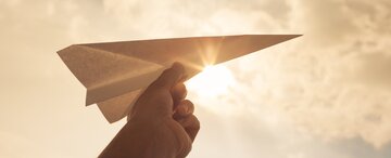 اگر یک موشک کاغذی را از ایستگاه فضایی پرتاب کنیم، چه می‌شود؟