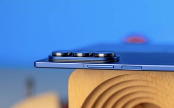 باریک‌ترین گوشی تاشو دنیا را سامسونگ ساخته است، نه آنر