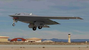 بمب‌افکنی که از «بی ۲»  پیشرفته‌تر است / عکس