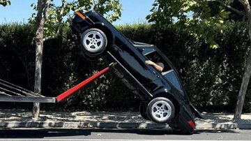 حادثهای خندهدار و دردناک برای خودروی ۶ میلیون دلاری! /عکس