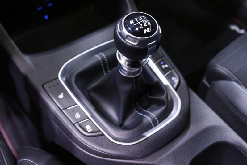 خودروساز معروف: هیچ‌کس ماشین‌های مجهزبه دنده دستی را نمی‌خواهد