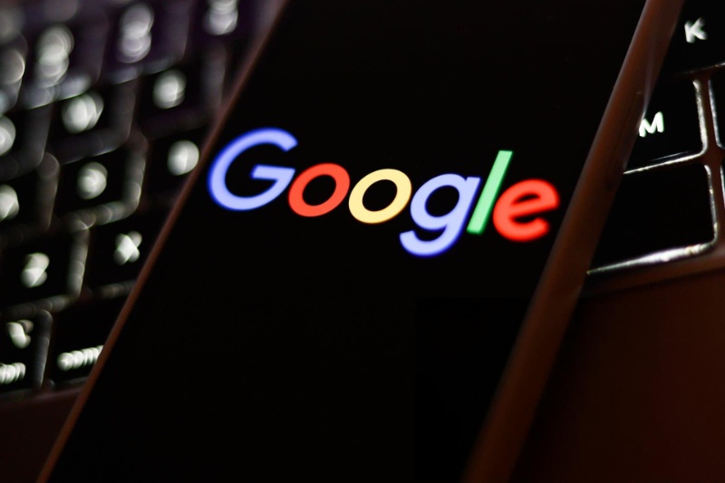 داستان یک تعلل بزرگ؛ گوگل میتوانست چتبات هوش مصنوعیاش را پیش از ChatGPT منتشر کند