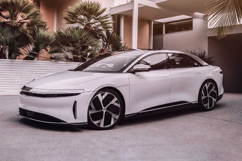 سفر بینکشوری با یک بار شارژ؛ ماشین برقی لوسید رکورد جهانی گینس را جابهجا کرد