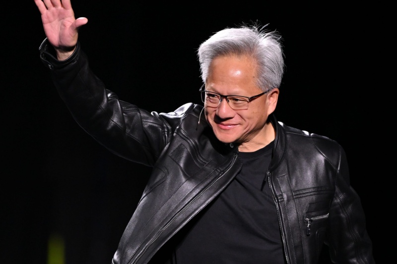 لحظه‌ای برای ثبت در تاریخ؛ برای اولین‌بار ارزش یک شرکت به ۴ تریلیون دلار رسید