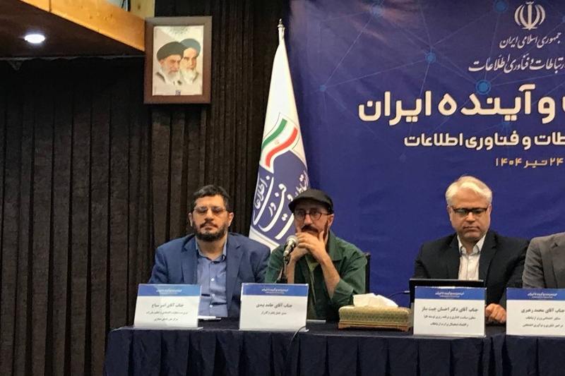 مدیرعامل پلتفرم کارزار: یا خیانت ملی را گردن بگیرید یا اینترنت را قطع کنید