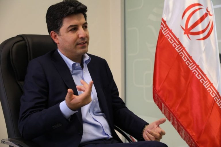 مدیرعامل کارنامه: کاهش درآمد، فشار مالیات و تامین اجتماعی ما را به تعدیل نیرو رساند