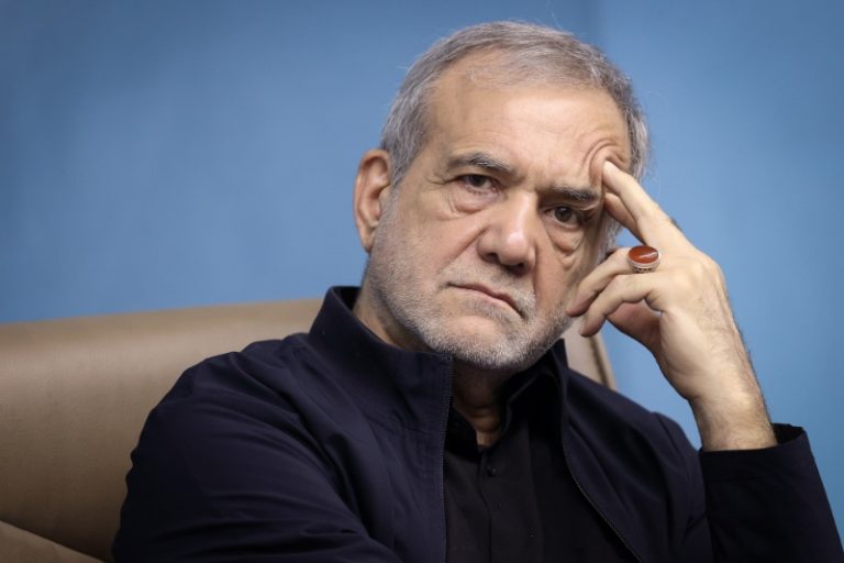 پزشکیان: تهران آب ندارد و پایتخت باید جابهجا شود