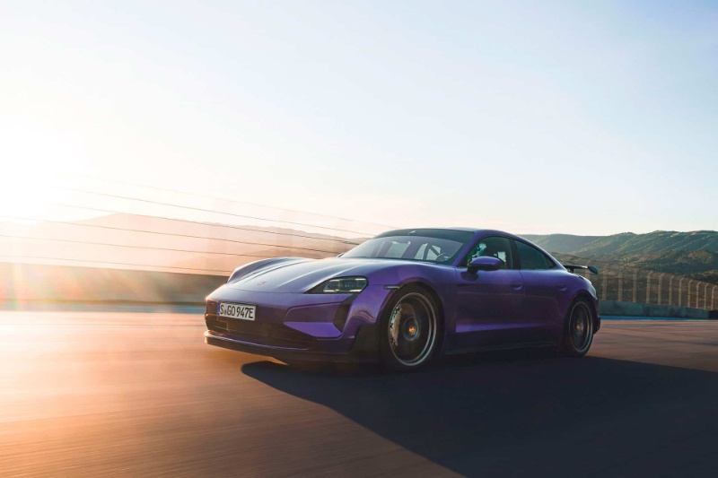 پورشه: تایکان بهترین خودرو برقی دنیا است