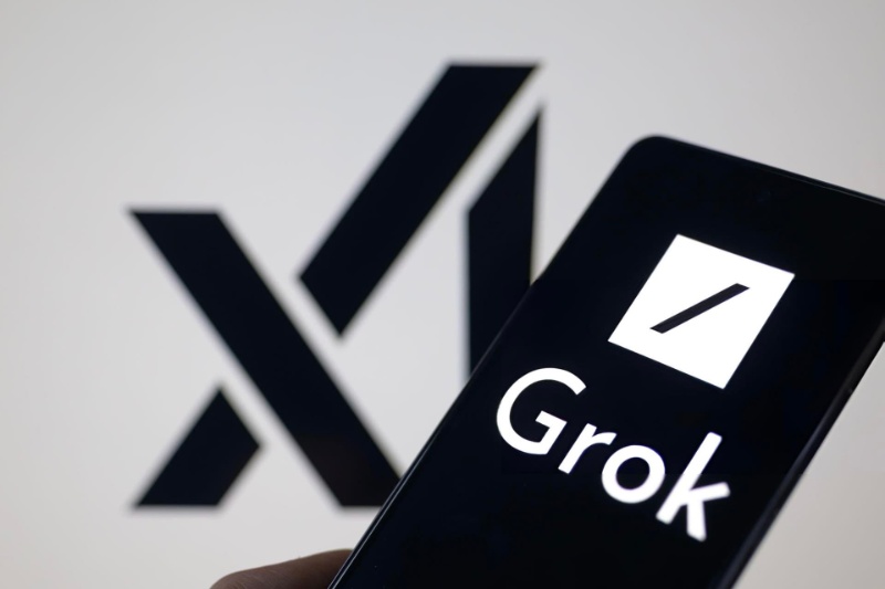 گراک ۴ معرفی شد؛ هوش مصنوعی پرچمدار ایلان ماسک