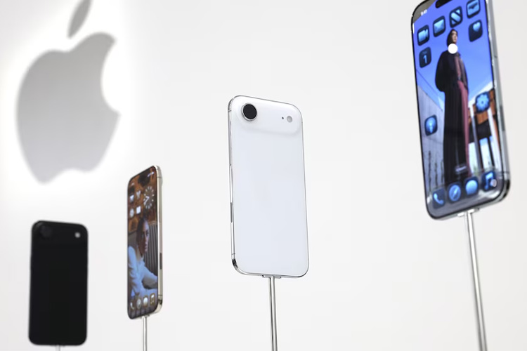 آیا اپل برای باریک‌ترین آیفون خود، کیفیت سخت‌افزاری را فدا کرده است؟