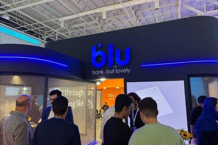 بلوبانک در الکامپ؛ رونمایی از «جتکارت» و تسهیلات سازمانی جدید