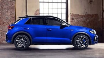 خودروی وارداتی ایران، پرفروش‌ترین ماشین اروپا شد / عکس