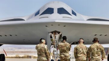 دومین B-۲۱ آمریکا وارد میدان شد