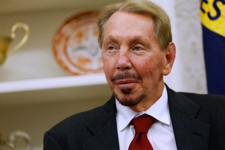 دومین فرد ثروتمند کل دنیا: ۹۵ درصد از داراییهایم را میبخشم