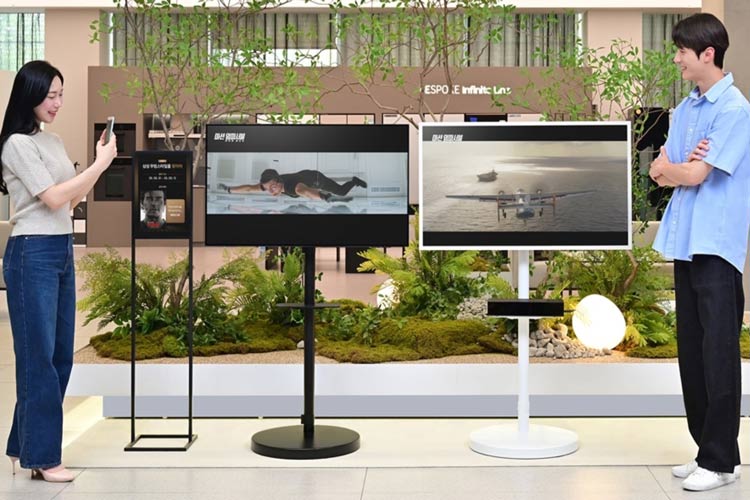 سامسونگ از یک تلویزیون قابل حمل با قابلیت لمسی رونمایی کرد