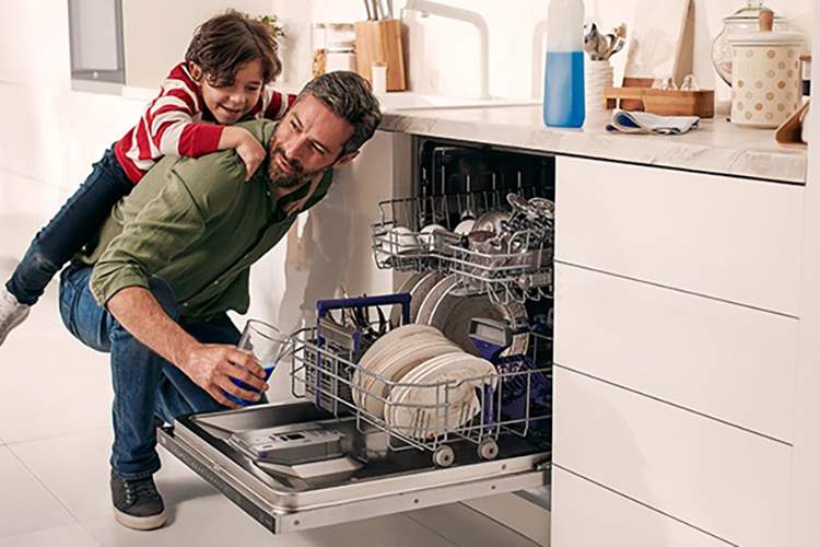 علت بوی تخم مرغ ماشین ظرفشویی