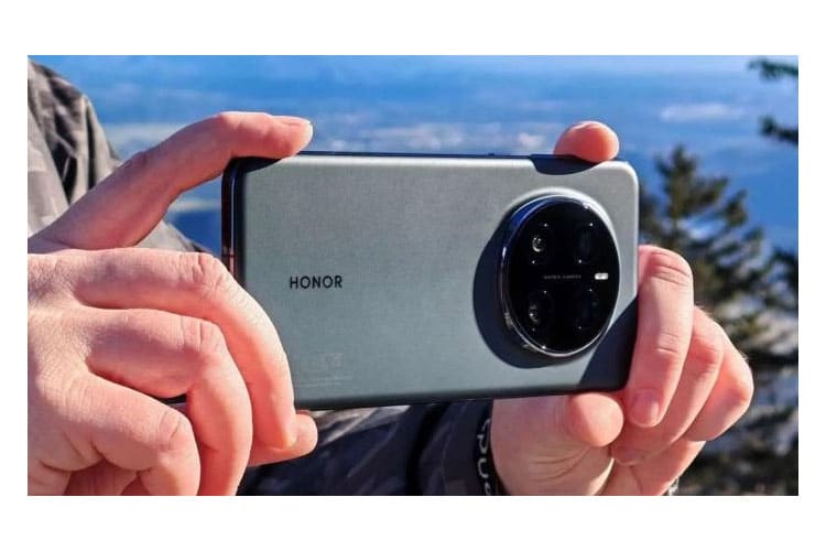 نخستین گوشی هوشمند با دکمه اختصاصی هوش مصنوعی: از مجیک ۸ چه می‌دانیم؟