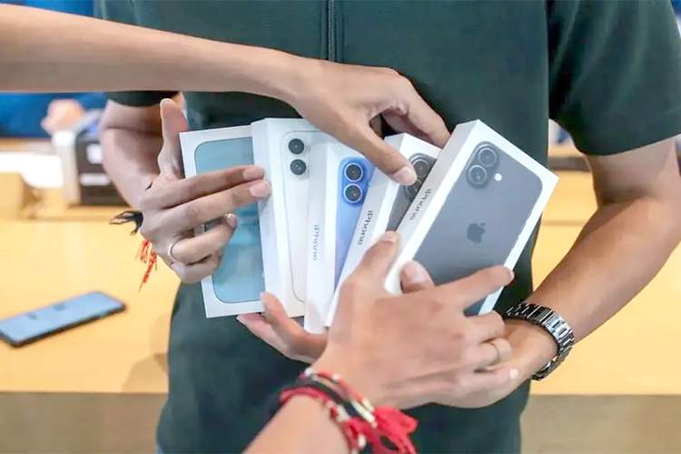 پشت پرده سوءاستفاده ۳۰ شرکت‌ در واردات غیرقانونی آیفون و سامسونگ