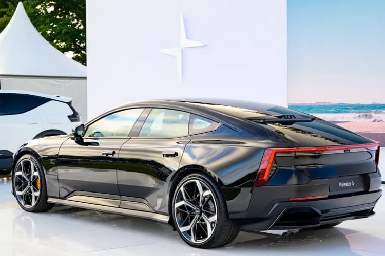 پولستار ۵؛ خودروی برقی لوکس با قدرتی فراتر از پورشه پانامرا