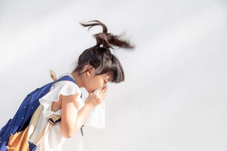 چگونه به کودک مبتلا به آلرژی در دوران بازگشت به مدرسه کمک کنیم؟