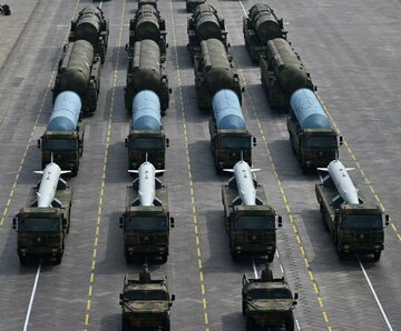 چین برای نخستین بار «سه‌گانه هسته‌ای» خود را به نمایش گذاشت