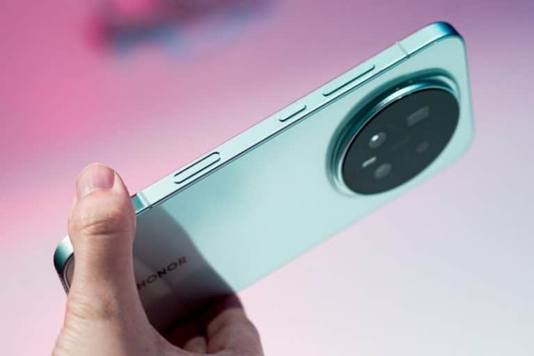 آنر با یک گوشی بسیار قدرتمند به جنگ شیائومی، اپل و سامسونگ می‌رود