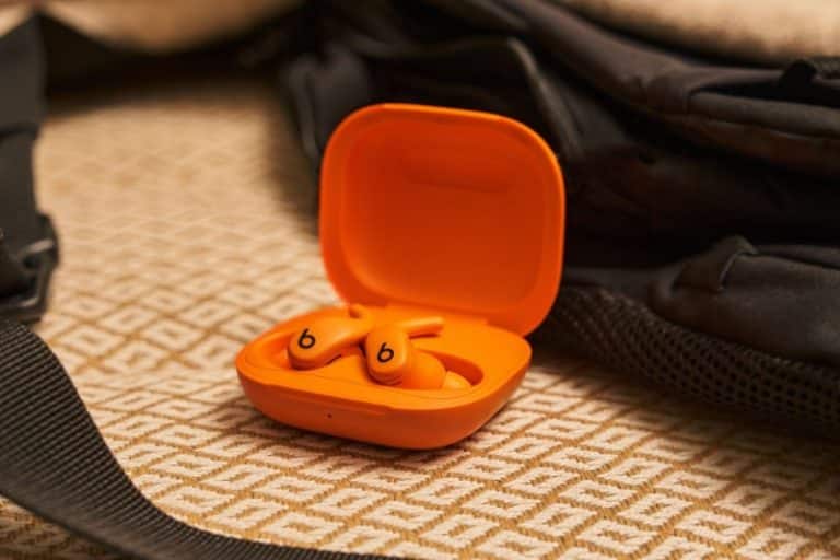 اپل از هندزفری پاوربیتس فیت رونمایی کرد؛ طراحی جذاب و رنگهای جذابتر