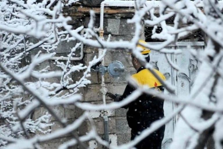 دولت: قطع برق صنایع در دستور کار نیست/ مجلس: احتمال خاموشی در زمستان وجود دارد