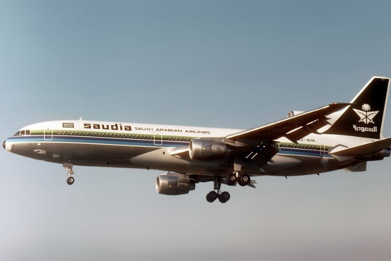 فاجعه پرواز ۱۶۳ سعودی؛ هواپیما سالم فرود آمد، اما با ۳۰۱ جسد