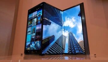 متفاوت‌ترین گوشی هوشمند سامسونگ / یک موبایل با ۳ باتری!