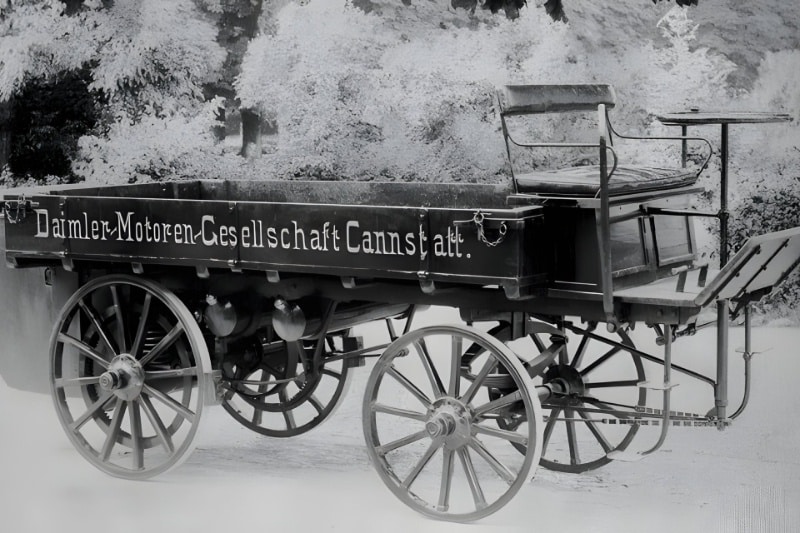 مخترع موتورسیکلت همان کسی است که اولین وانت پیکاپ دنیا را تولید کرد