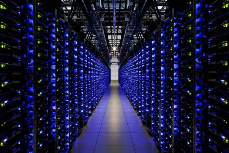 میلیاردر معروف از تولید دیتاسنترهای فضایی می‌گوید