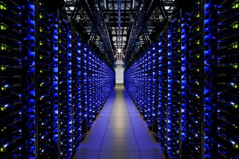 میلیاردر معروف از تولید دیتاسنترهای فضایی می‌گوید