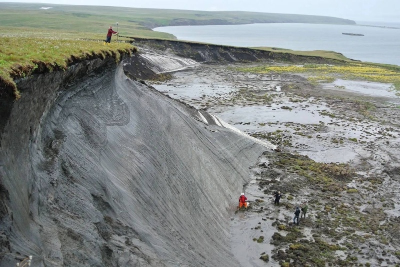 میکروب‌های باستانی آلاسکا پس از احیا شروع به تولید دی‌اکسید کربن کردند