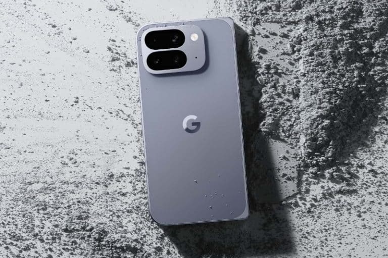 گوشی گران‌قیمت گوگل با دست خم شد و فاجعه به بار آورد + ویدیو