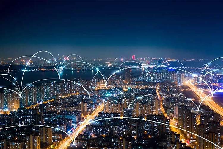 استراتژی شرکت‌ها و دولت‌ها برای پاسخ به نیاز انرژی بی‌سابقه هوش مصنوعی