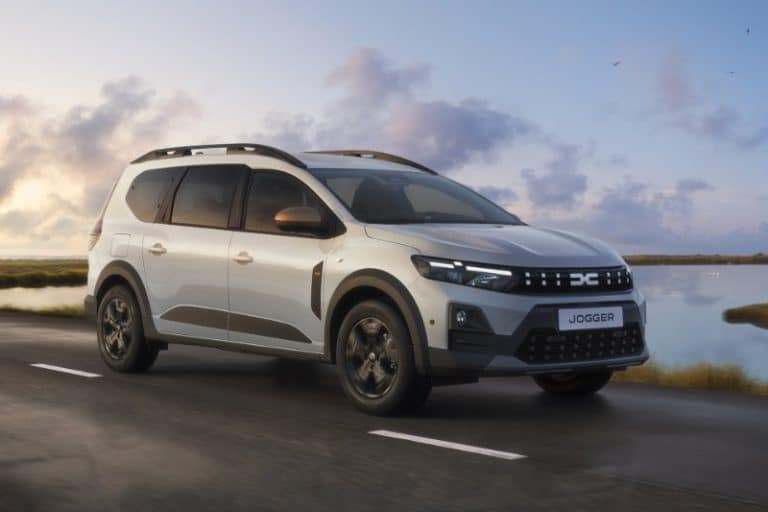 داچیا جاگر ۲۰۲۶ رونمایی شد؛ تغییرات ظاهری و فنی برای سواری بهتر